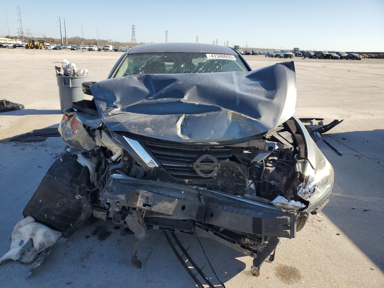 2017 Nissan Altima VIN 1N4AL3AP9HN340051 Copart auction photo, front end damage thumbnail 5