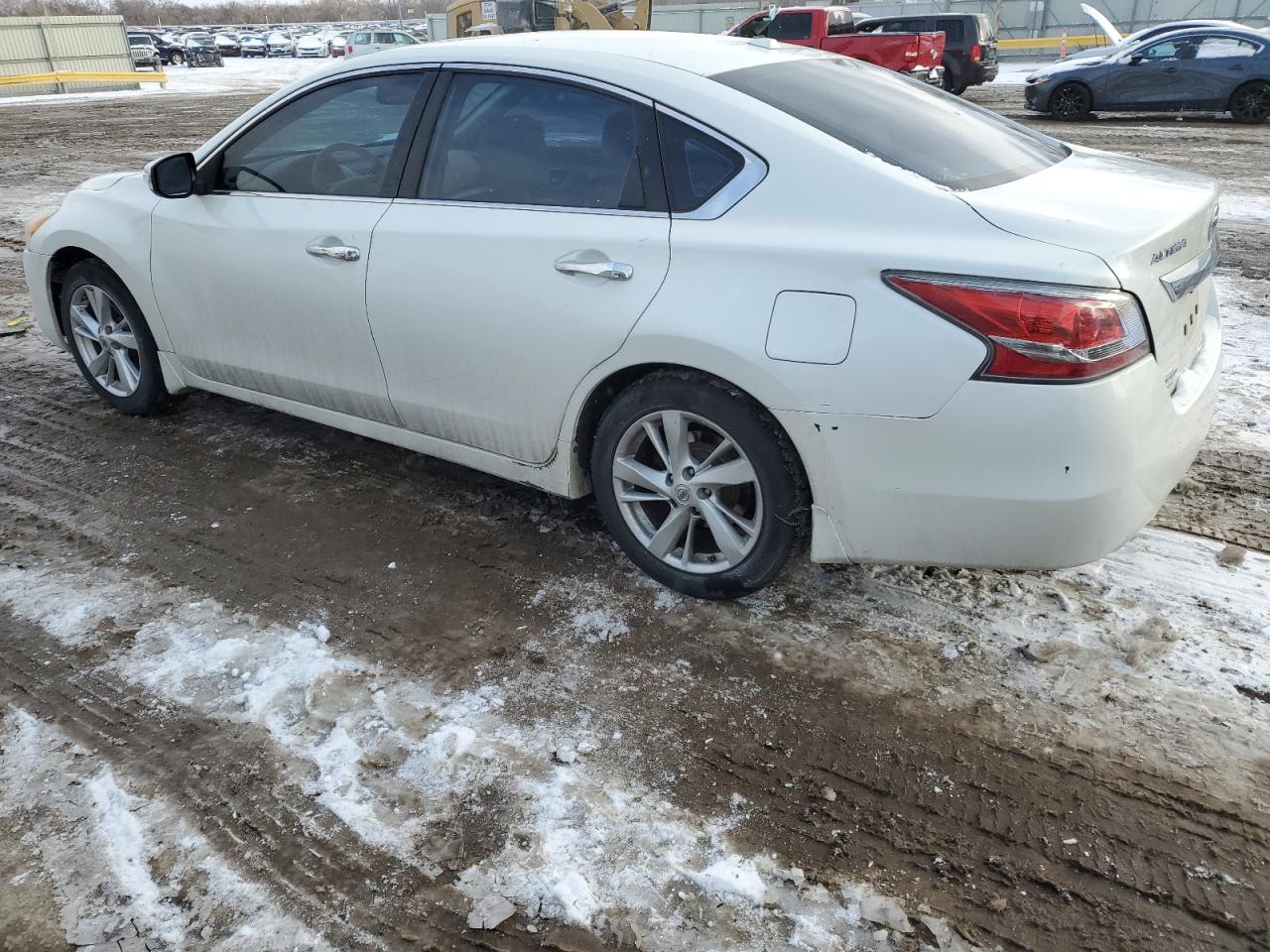 2015 Nissan Altima VIN 1N4AL3AP8FC134258 Copart auction photo, side / rear end damage thumbnail 2