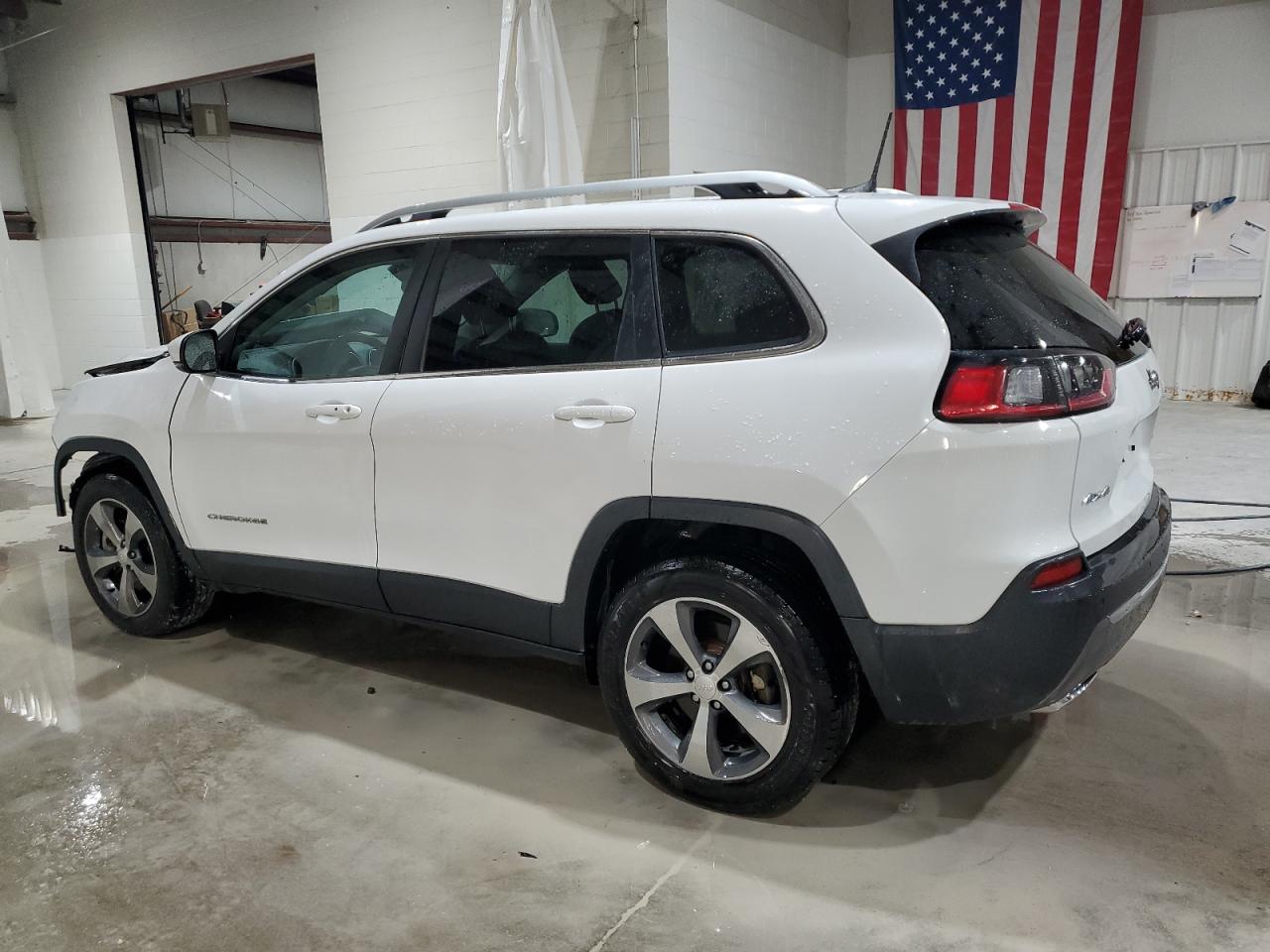 2019 Jeep Grand Cherokee VIN 1C4PJMDX2KD104656 Copart auction photo, front end damage thumbnail 2