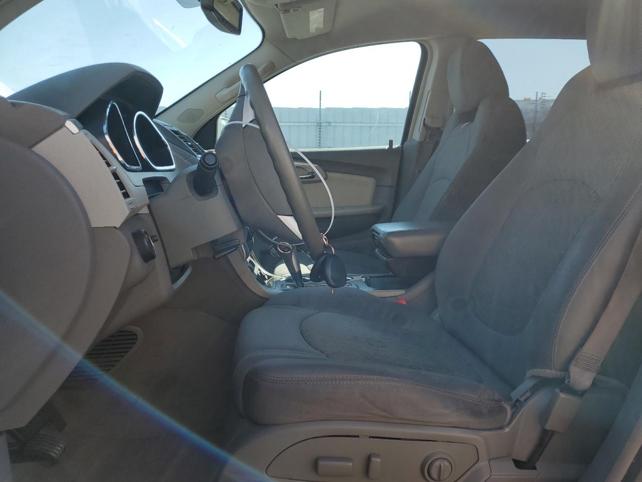 2009 Chevrolet Traverse VIN 1GNER23DX9S158022 Copart auction photo, side / front end damage thumbnail 7