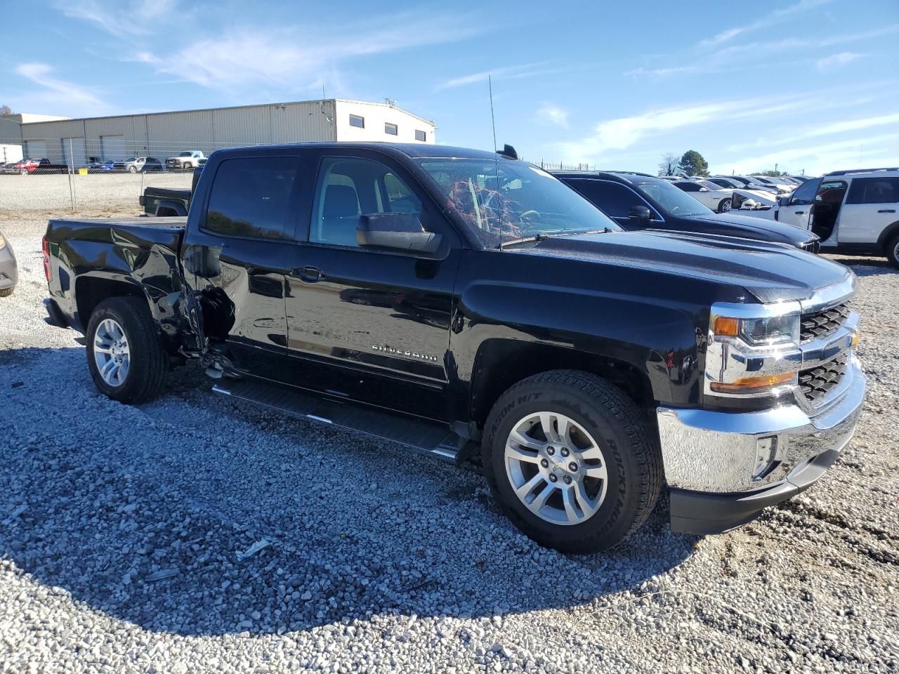 2017 Chevrolet Silverado VIN 3GCPCRECXHG318700 Copart auction photo, side / rear end damage thumbnail 4