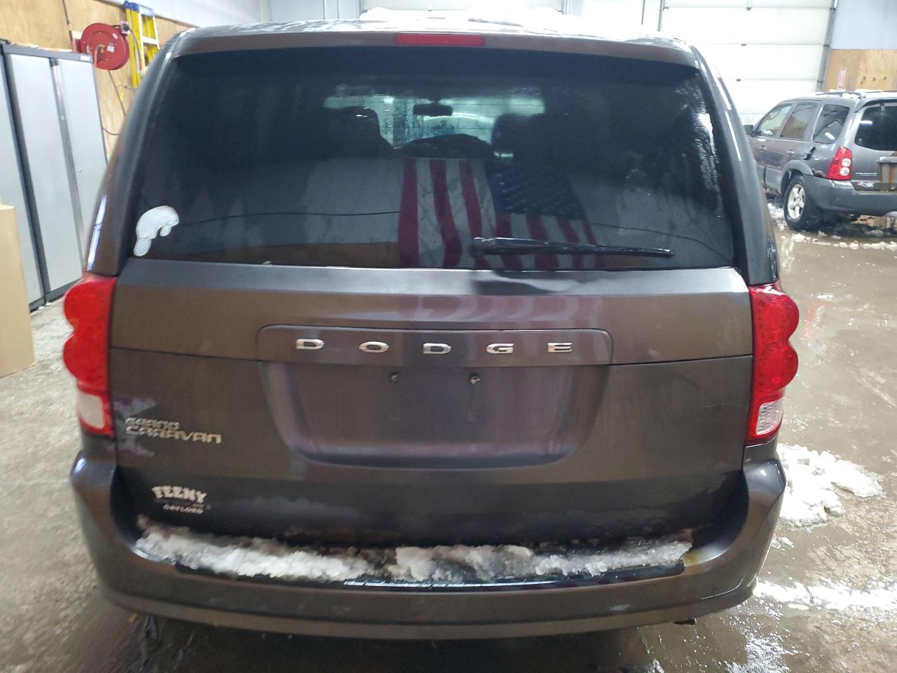 2014 Dodge Caravan VIN 2C4RDGBG6ER327501 Copart auction photo, front end / minor dent/scratches damage thumbnail 6