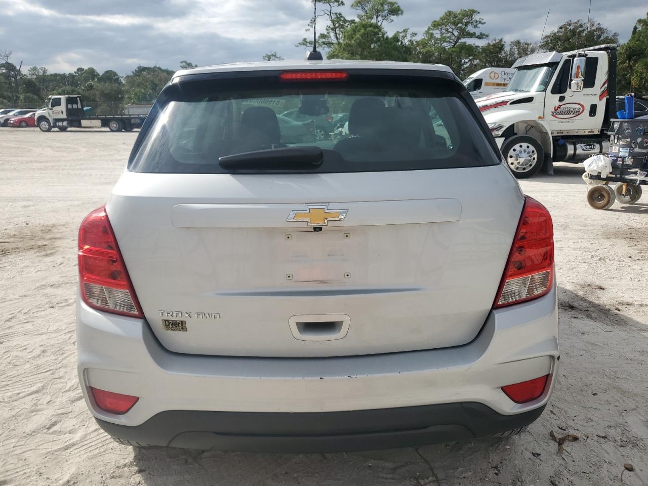 2019 Chevrolet Trax VIN 3GNCJNSB2KL227483 Copart auction photo, front end damage thumbnail 6