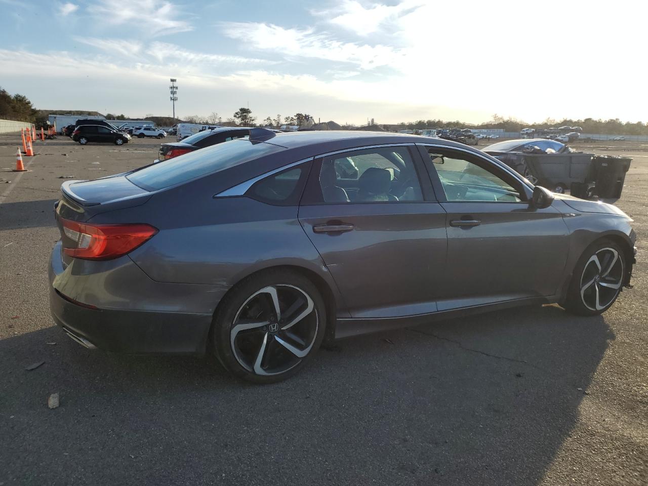 2019 Honda Accord VIN 1HGCV1F30KA064897 Copart auction photo, front end / minor dent/scratches damage thumbnail 3
