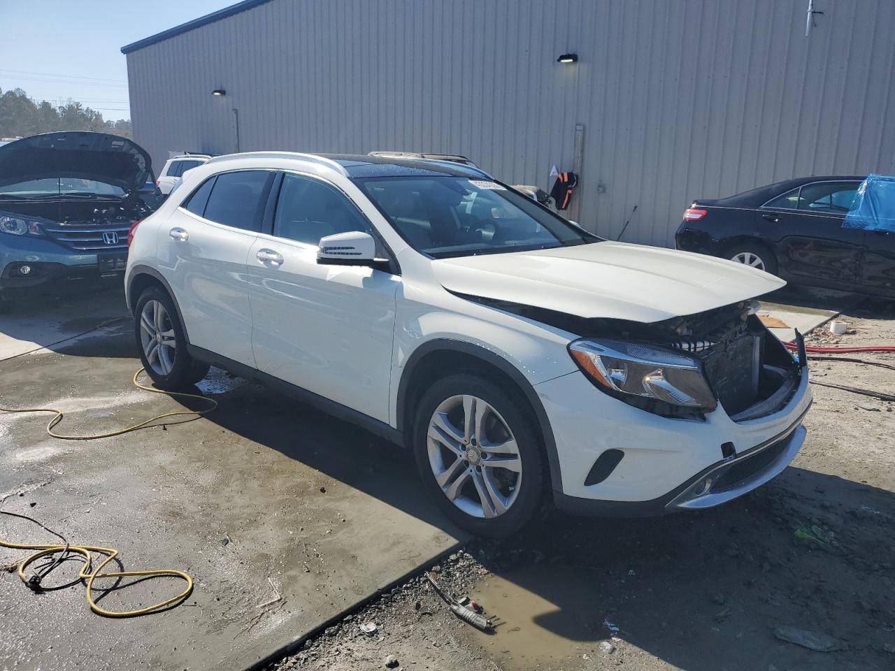 2017 Mercedes-Benz GLA-klasse VIN WDCTG4EB8HJ281393 Copart auction photo, front end damage thumbnail 4