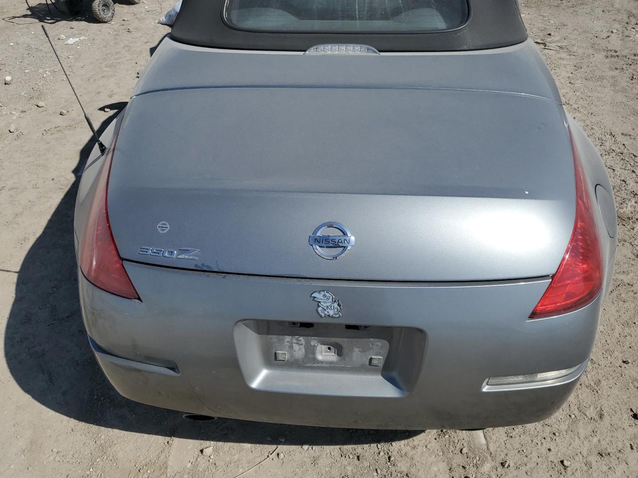 2005 Nissan 350Z VIN JN1AZ36D95M700611 Copart auction photo, normal wear damage thumbnail 10