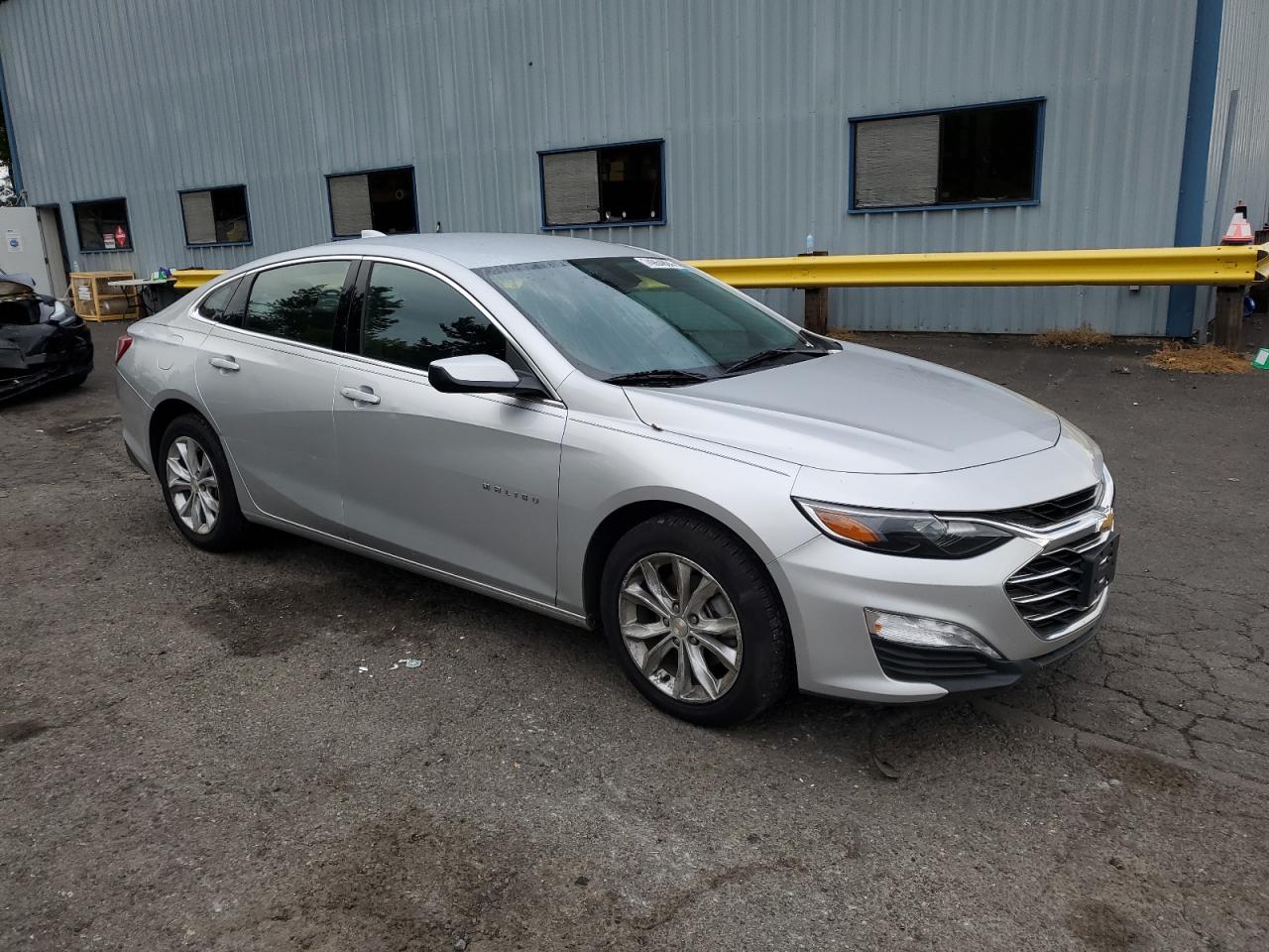 2021 Chevrolet Malibu VIN 1G1ZD5STXMF072061 Copart auction photo, front end / side damage thumbnail 4
