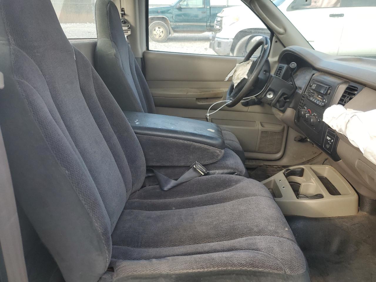 2002 Dodge Dakota VIN 1B7FL16X22S676436 Copart auction photo, front end / all over damage thumbnail 11