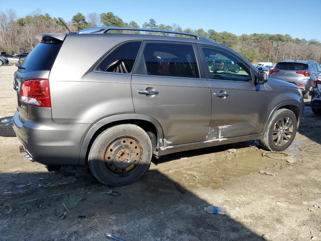 2013 KIA Sorento VIN 5XYKW4A23DG400150 Copart auction photo, side damage thumbnail 3
