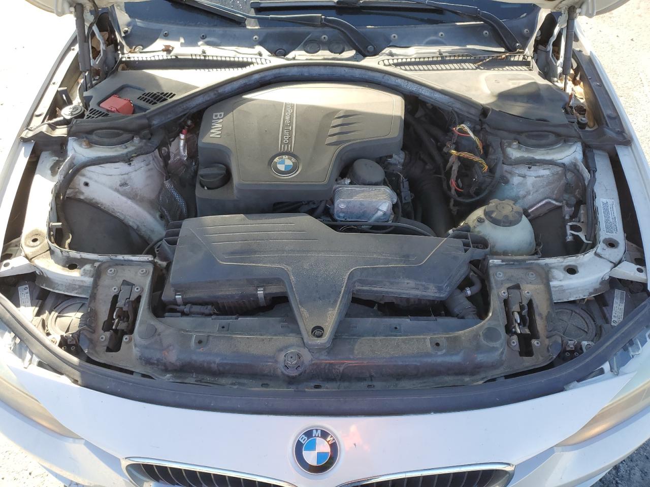 2013 BMW 3er VIN WBA3B5G56DNS03888 Copart auction photo, front end damage thumbnail 11