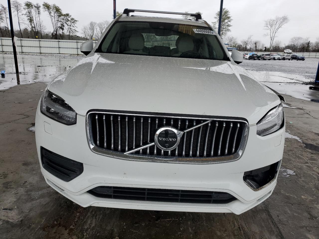 2021 Volvo XC90 VIN YV4A22PK8M1735968 Copart auction photo, side / front end damage thumbnail 5