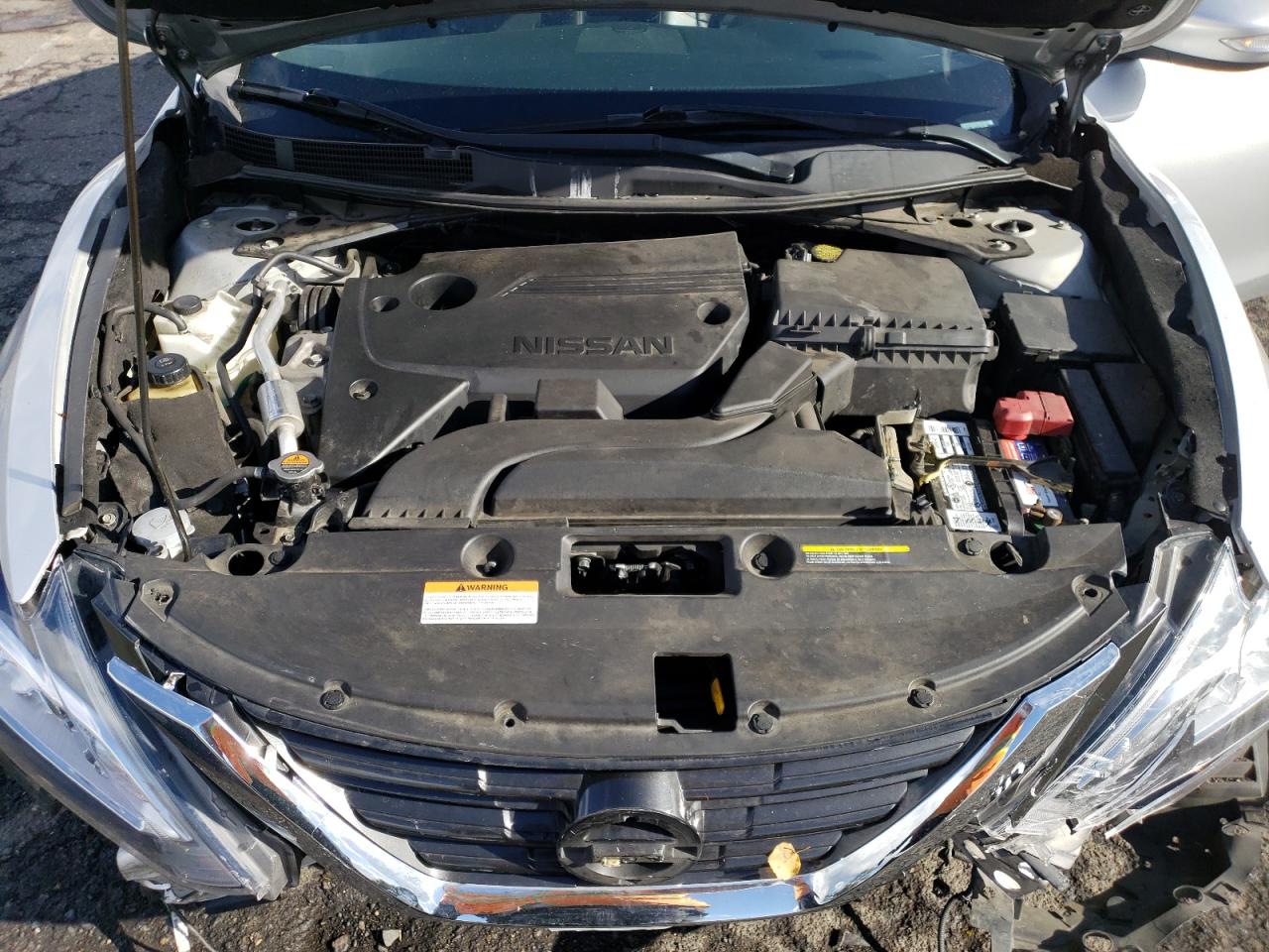 2018 Nissan Altima VIN 1N4AL3AP7JC243366 Copart auction photo, front end damage thumbnail 11