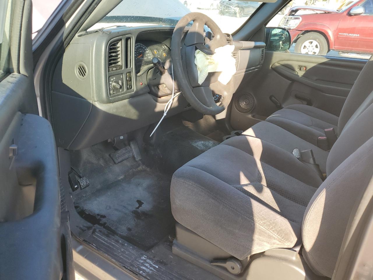 2006 Chevrolet Silverado VIN 3GCEC14X96G240548 Copart auction photo, front end damage thumbnail 8