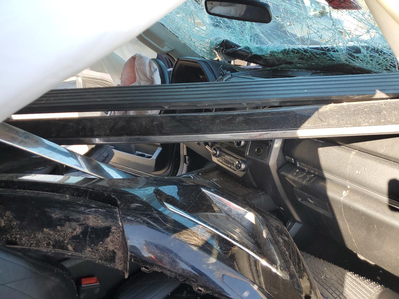 2021 Ford Expedition VIN 1FMJK1MT7MEA03152 Copart auction photo, all over damage thumbnail 8