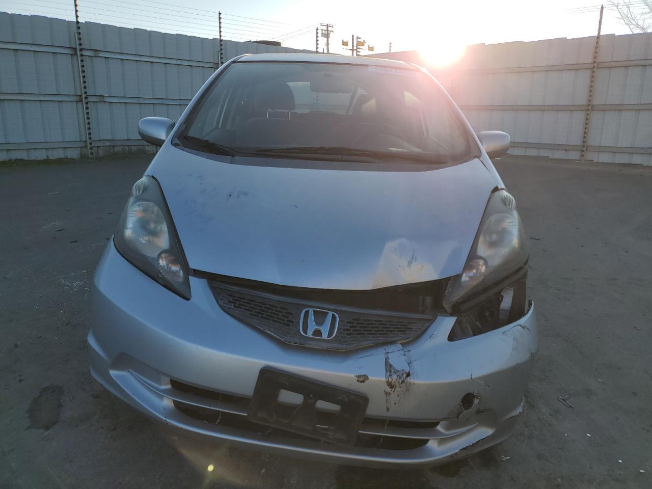 2013 Honda Fit VIN JHMGE8H38DC082785 Copart auction photo, front end damage thumbnail 5