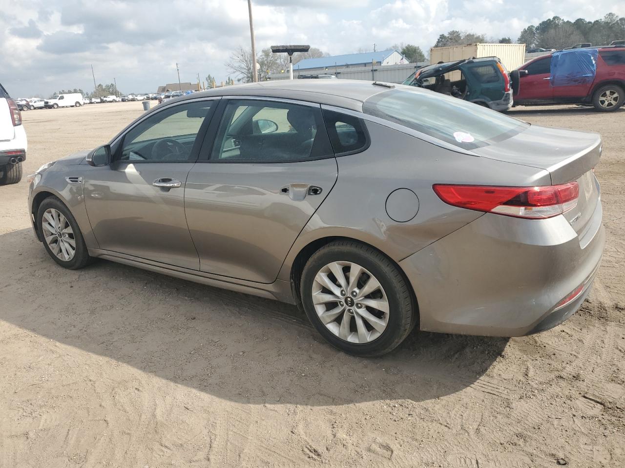 2016 KIA Optima VIN 5XXGT4L36GG014769 Copart auction photo, side / rear end damage thumbnail 2