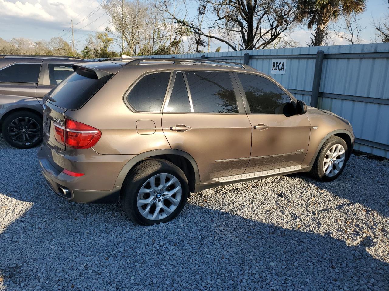 2011 BMW X5 VIN 5UXZV4C52BL413433 Copart auction photo, mechanical damage thumbnail 3