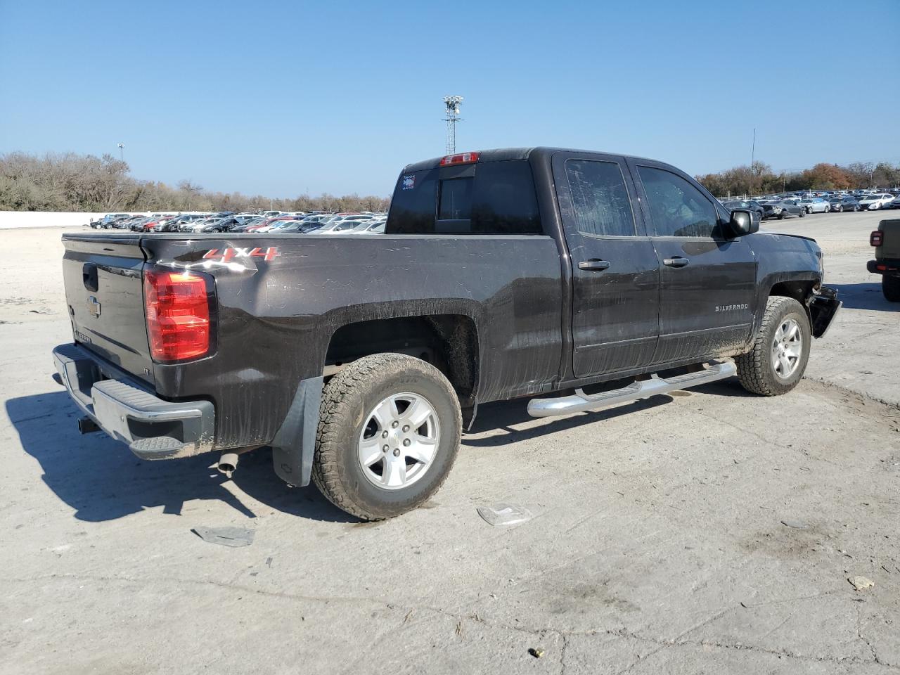 2018 Chevrolet Silverado VIN 1GCVKREC2JZ100024 Copart auction photo, front end / minor dent/scratches damage thumbnail 3