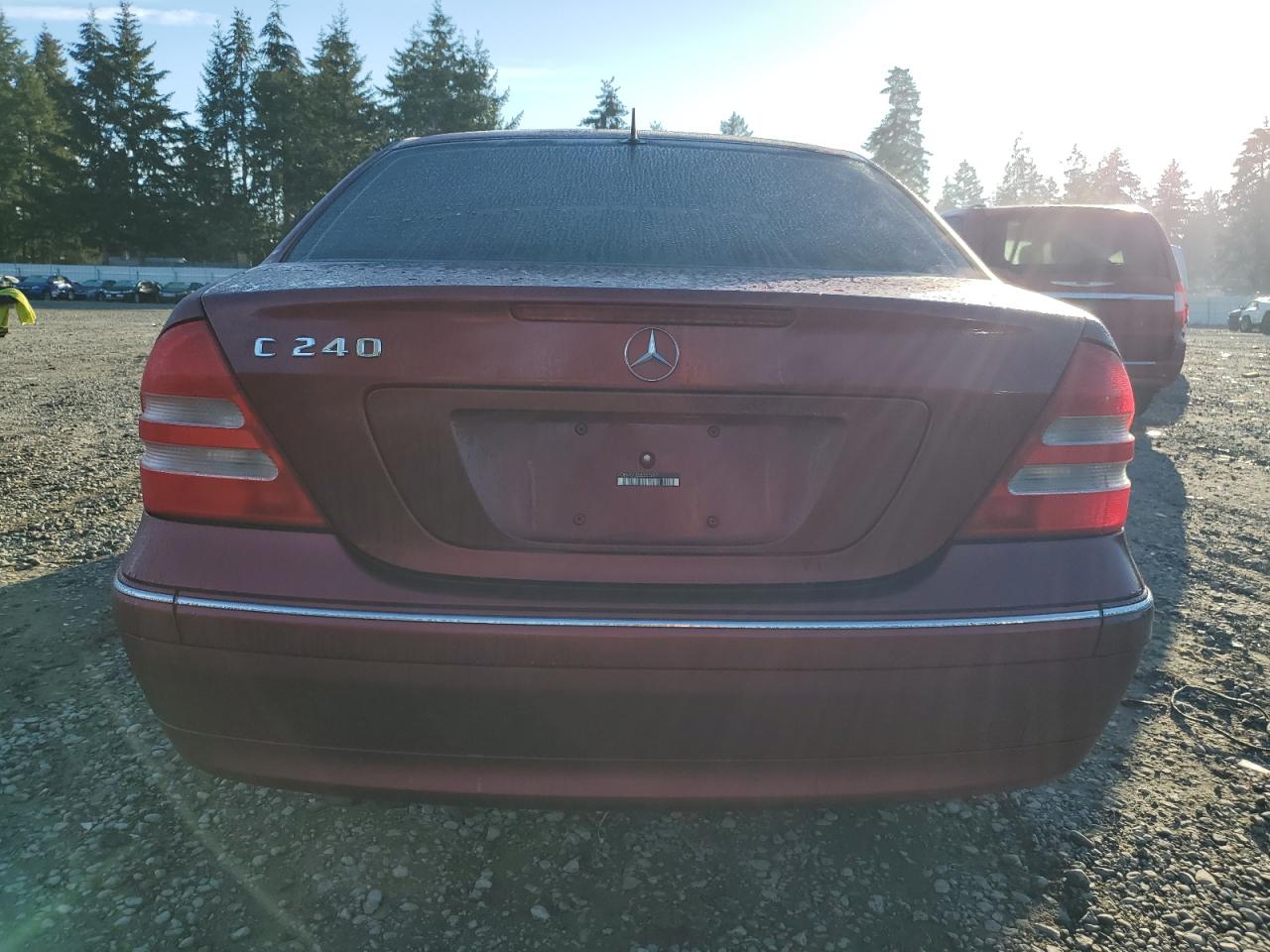 2002 Mercedes-Benz C-klasse VIN WDBRF61J32E003687 Copart auction photo, side / front end damage thumbnail 6