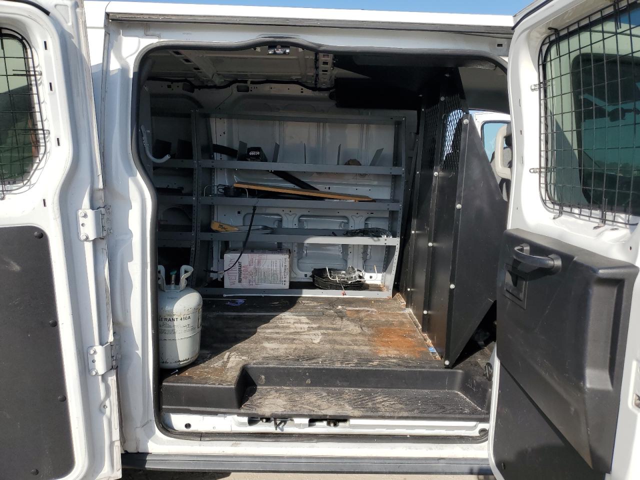 2015 Ford Transit VIN 1FTNR1ZM0FKA91257 Copart auction photo, front end / minor dent/scratches damage thumbnail 11