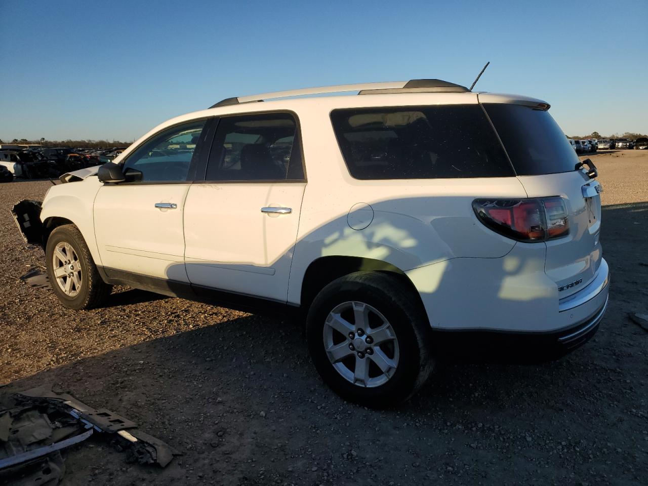 2015 GMC Acadia VIN 1GKKRNED8FJ162456 Copart auction photo, front end / minor dent/scratches damage thumbnail 2