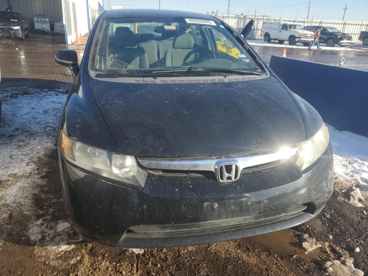 2008 Honda Civic VIN 1HGFA16548L037418 Copart auction photo, side / front end damage thumbnail 5