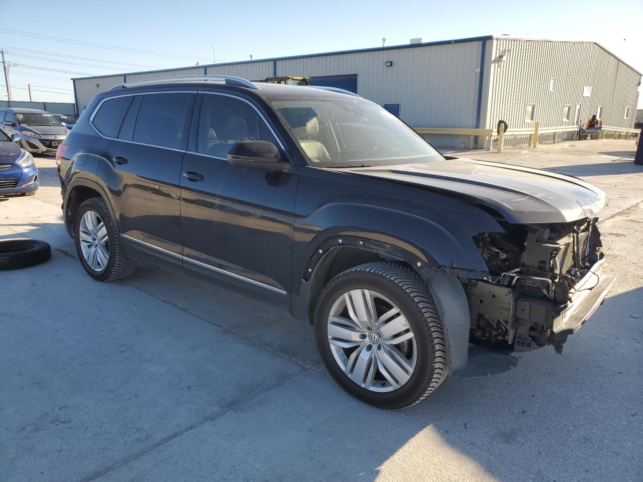 2018 Volkswagen Atlas VIN 1V2NR2CA1JC553556 Copart auction photo, front end / rear end damage thumbnail 4
