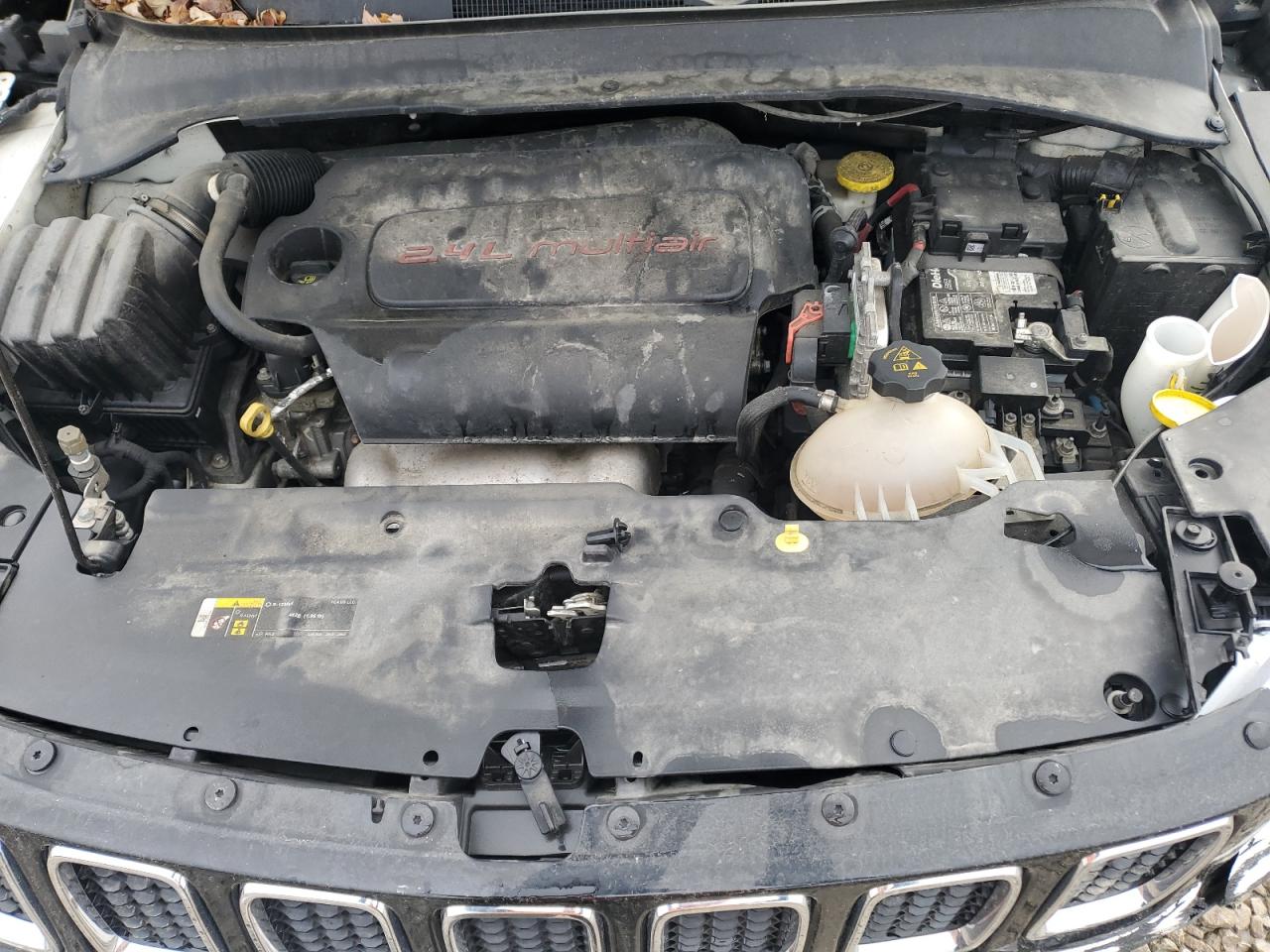 2018 Jeep Compass VIN 3C4NJDCB4JT440556 Copart auction photo, front end damage thumbnail 13