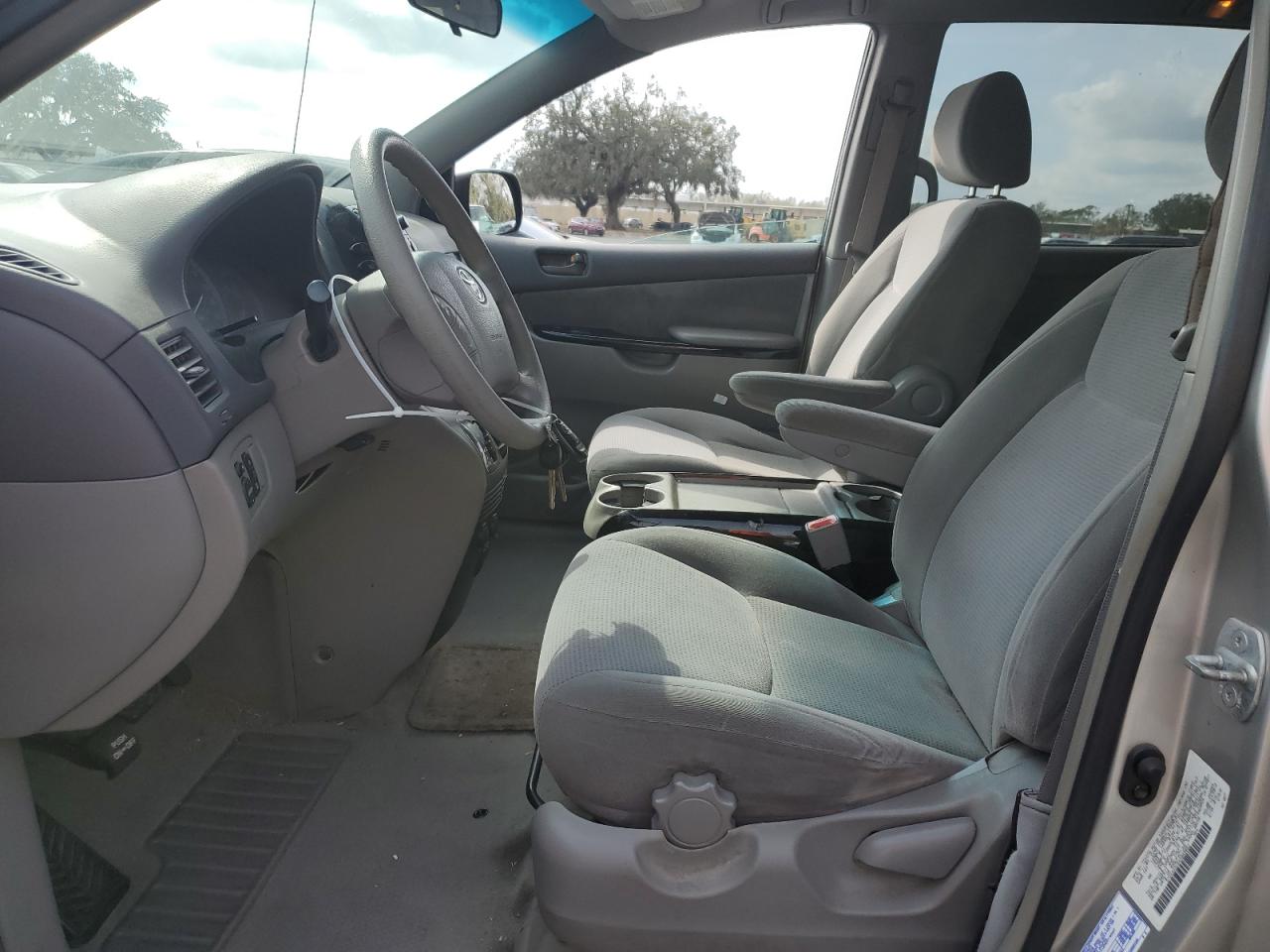 2004 Toyota Sienna VIN 5TDZA23C84S089082 Copart auction photo, front end / rear end damage thumbnail 7