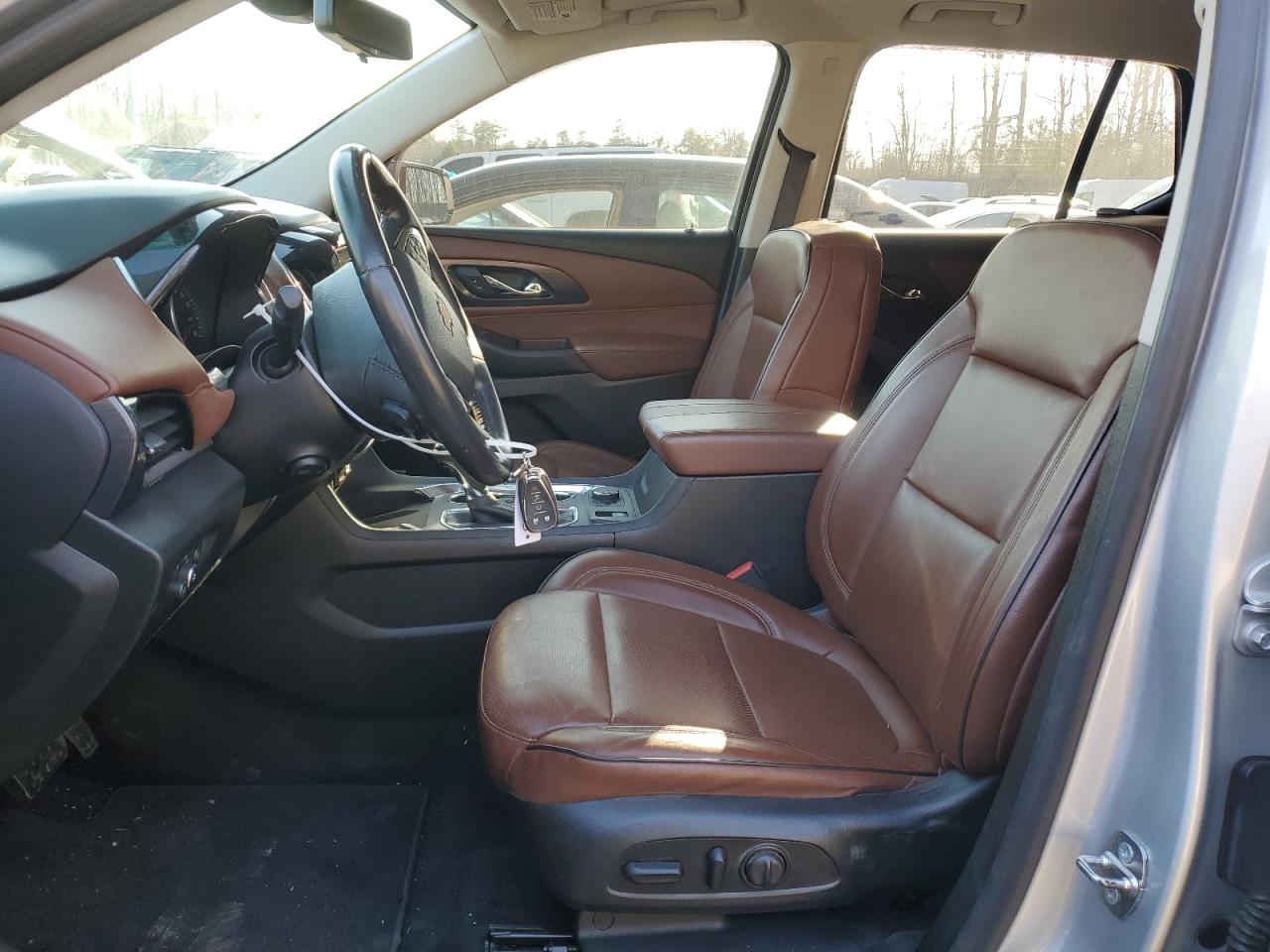 2018 Chevrolet Traverse VIN 1GNEVKKW0JJ184637 Copart auction photo, front end damage thumbnail 7