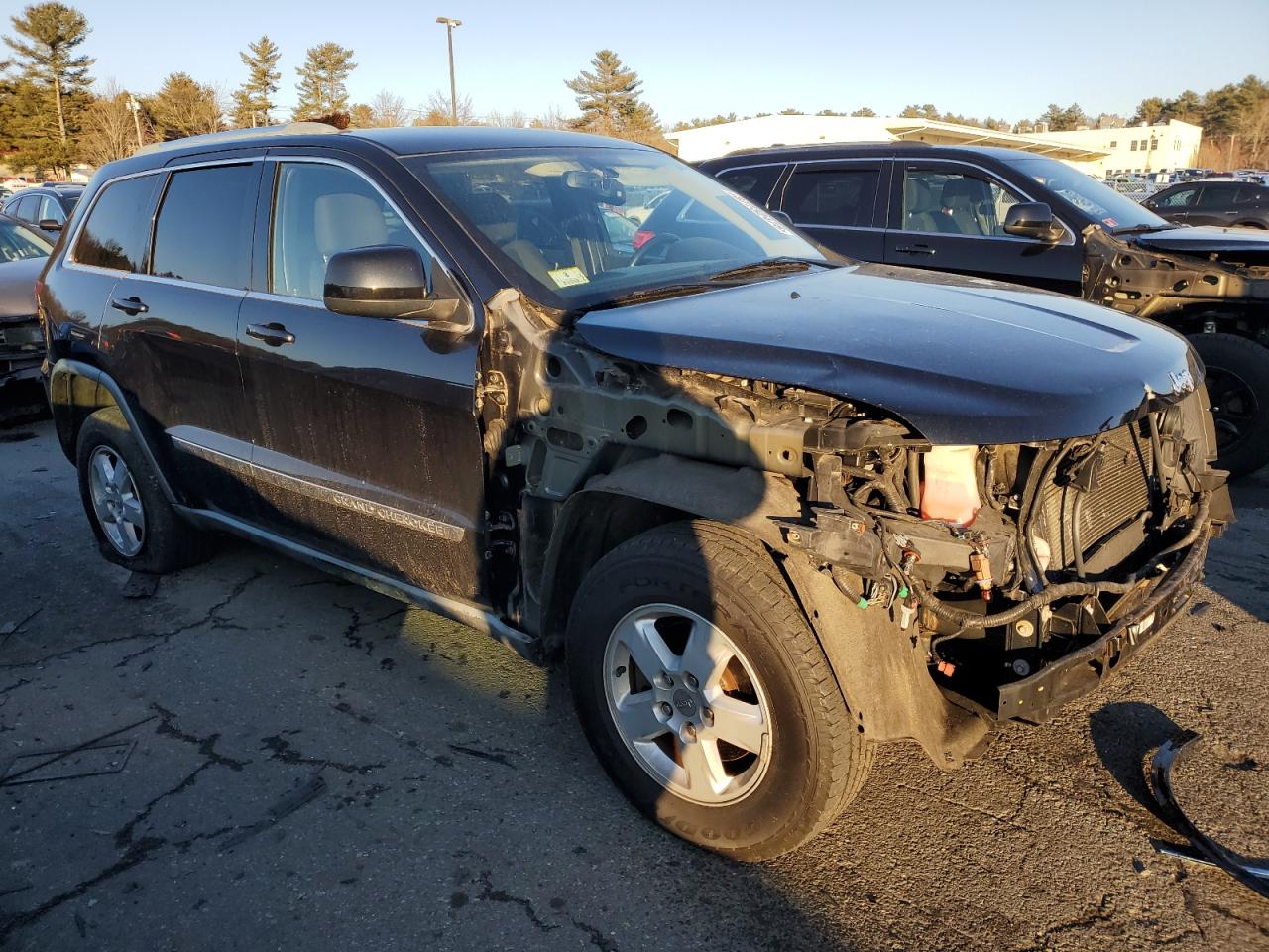 2012 Jeep Grand Cherokee VIN 1C4RJFAG9CC185543 Copart auction photo, frame damage / front end damage thumbnail 4
