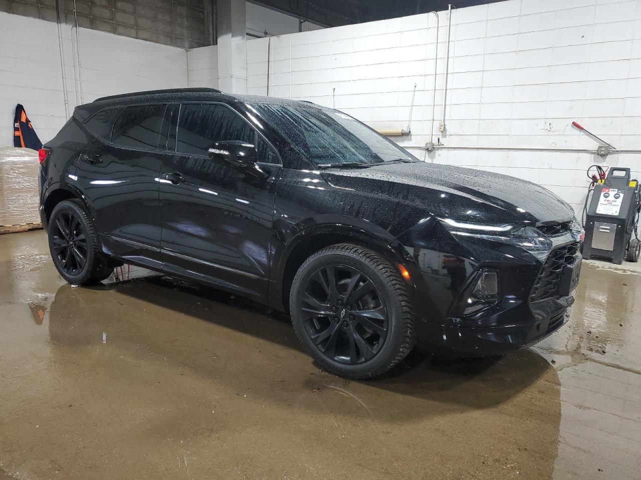 2022 Chevrolet Blazer VIN 3GNKBKRS0NS137756 Copart auction photo, side damage thumbnail 4