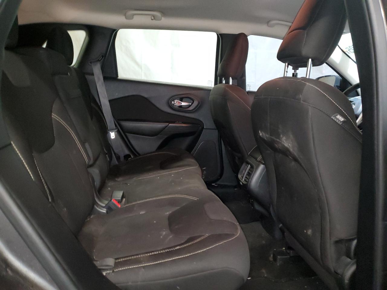 2015 Jeep Grand Cherokee VIN 1C4PJMCS8FW745794 Copart auction photo, front end / minor dent/scratches damage thumbnail 11