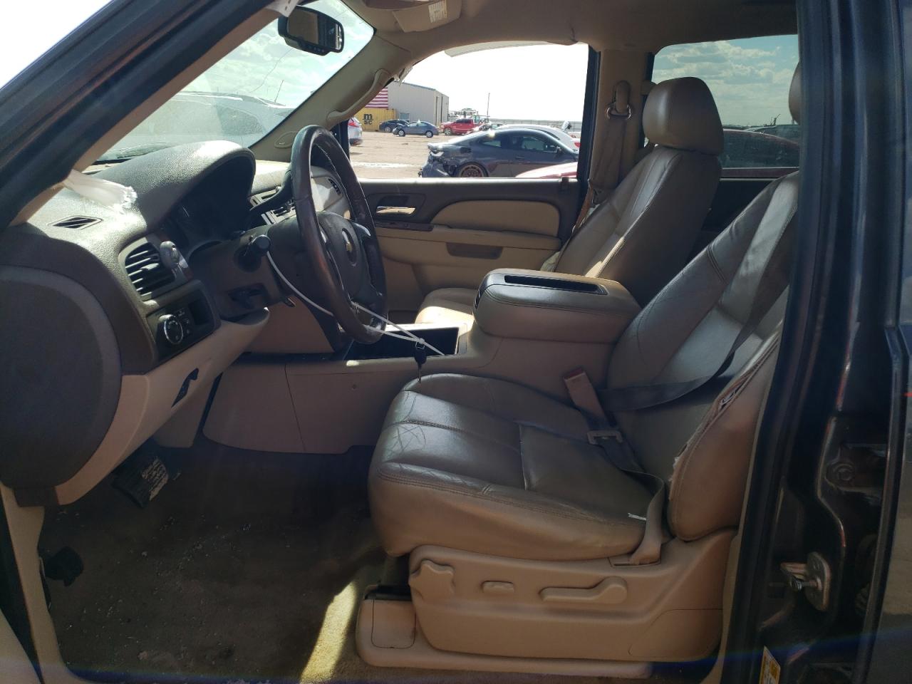 2011 Chevrolet Avalanche VIN 3GNMCFE05BG196821 Copart auction photo, side / minor dent/scratches damage thumbnail 7