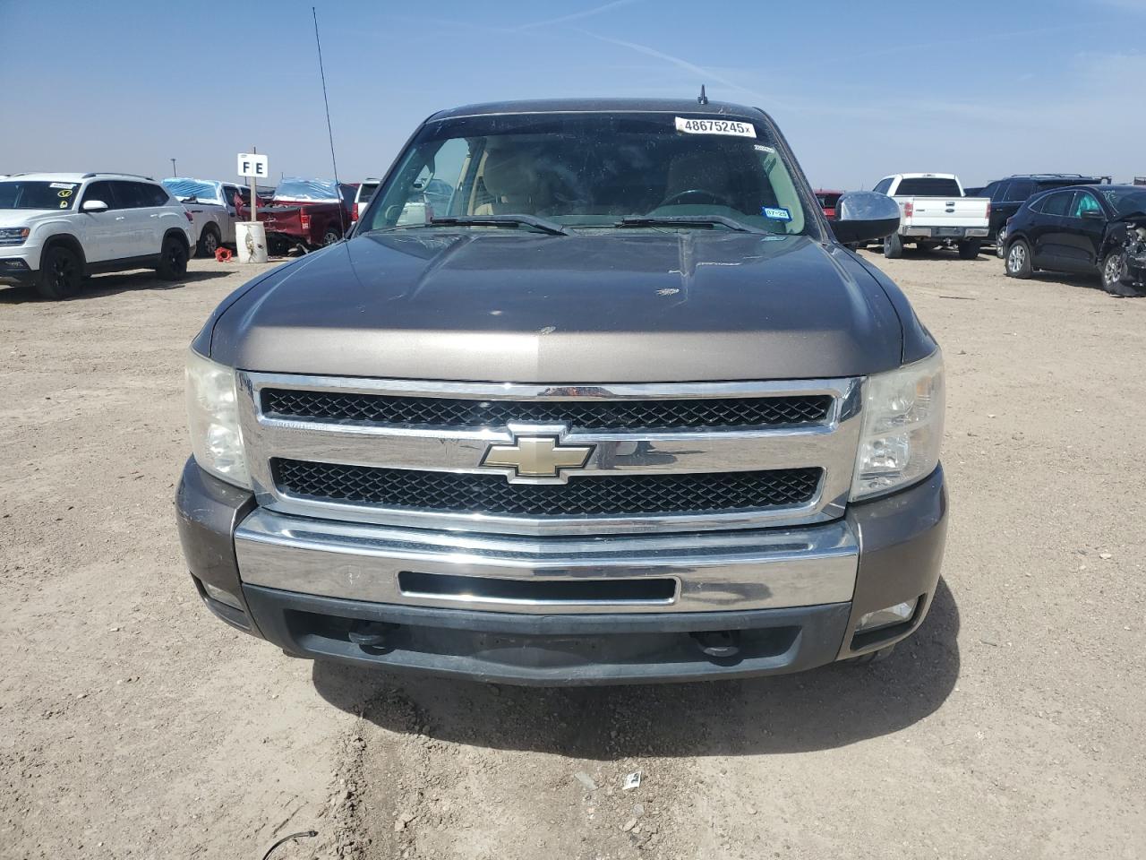 2011 Chevrolet Silverado VIN 1GCRKSE33BZ332402 Copart auction photo, side / minor dent/scratches damage thumbnail 5