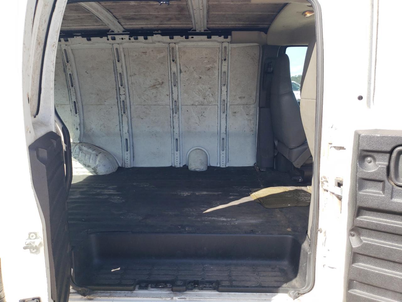 2008 Chevrolet Express VIN 1GCGG25C581108063 Copart auction photo, mechanical damage thumbnail 11