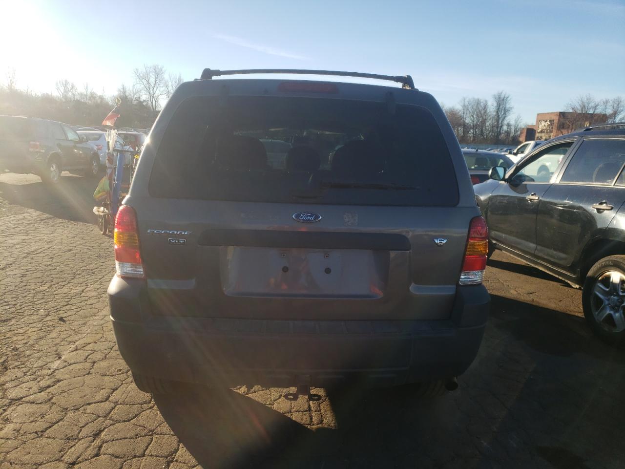 2006 Ford Escape VIN 1FMYU93146KD25405 Copart auction photo, front end damage thumbnail 6