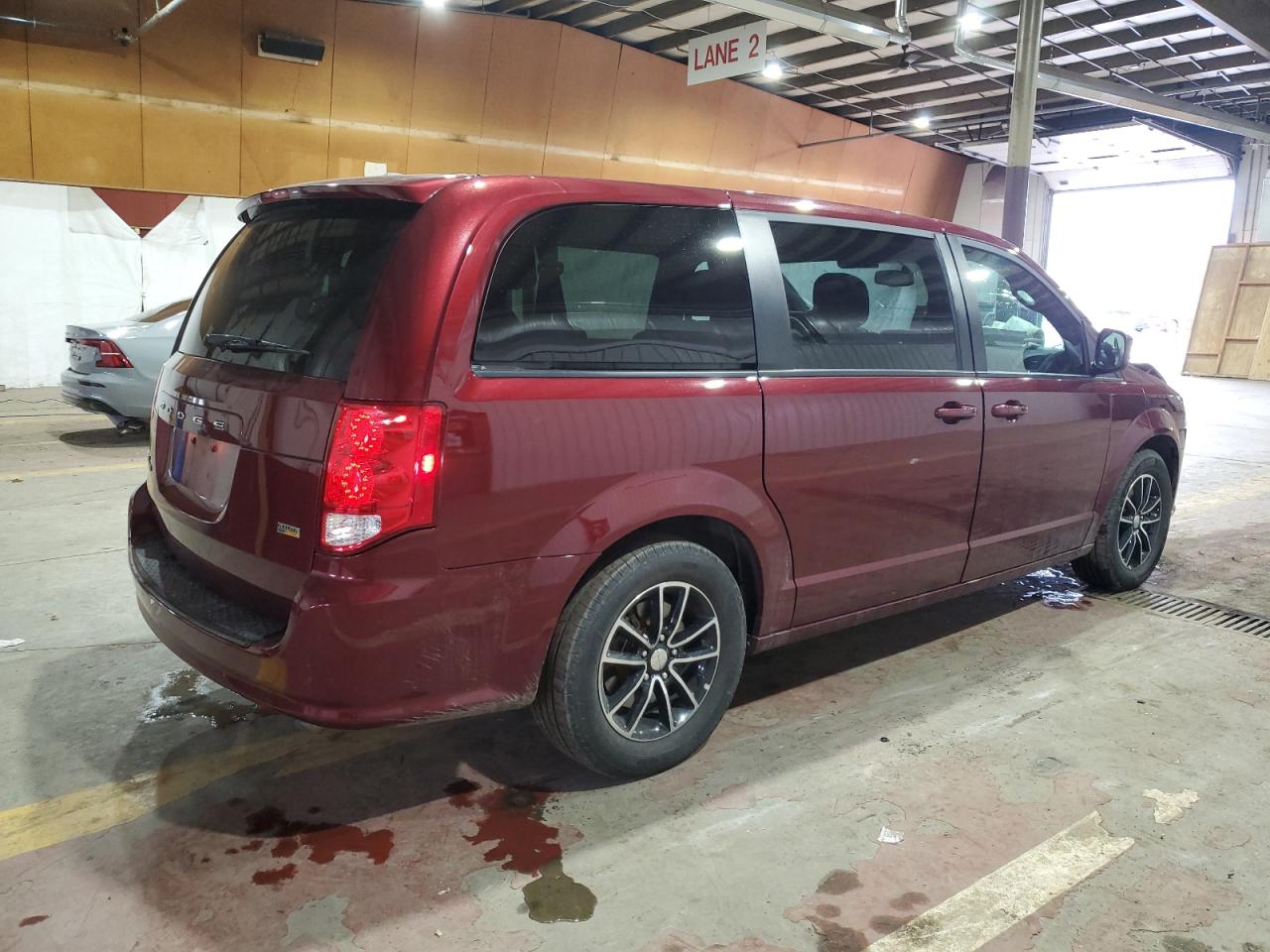 2018 Dodge Caravan VIN 2C4RDGBG4JR215192 Copart auction photo, front end damage thumbnail 3
