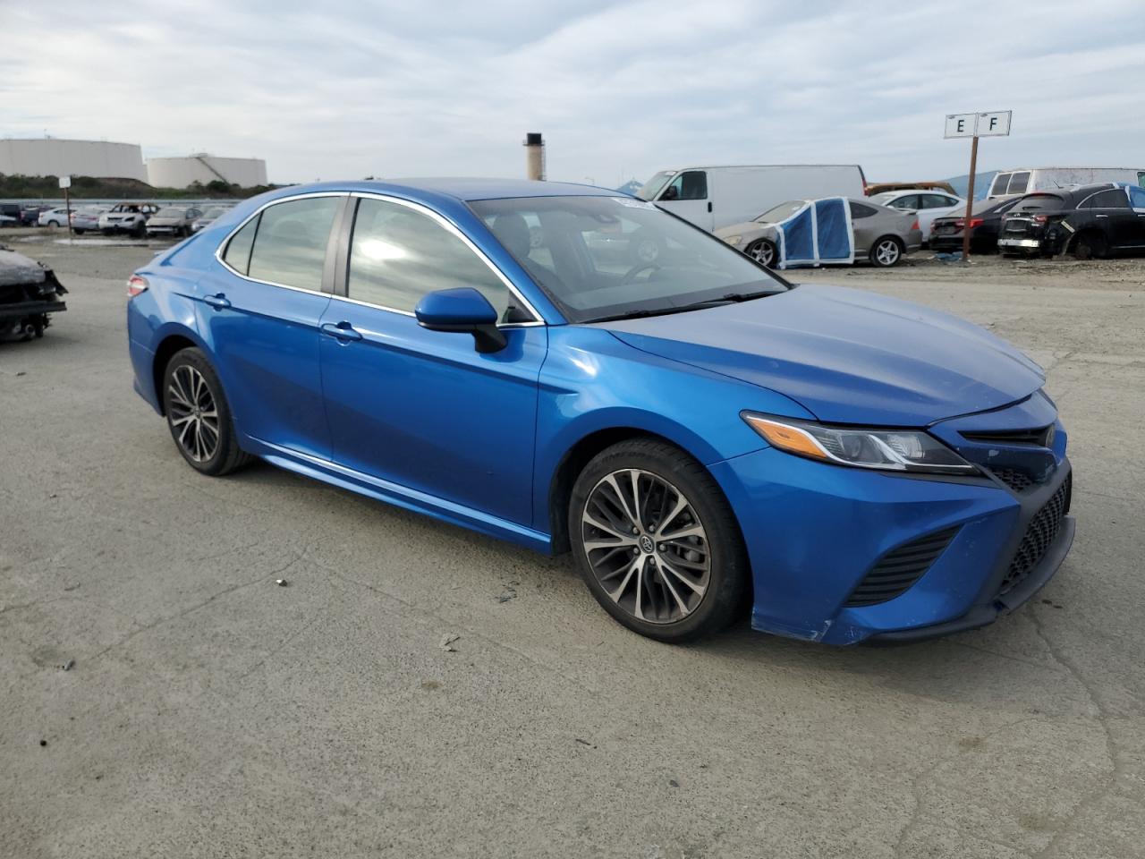 2020 Toyota Camry VIN 4T1G11AK7LU336139 Copart auction photo, front end damage thumbnail 4