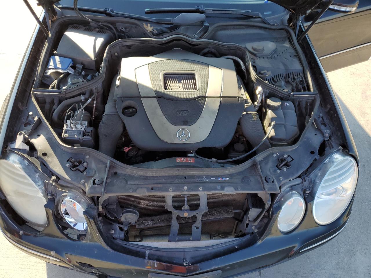 2008 Mercedes-Benz E-klasse VIN WDBUF87X28B320386 Copart auction photo, front end damage thumbnail 11