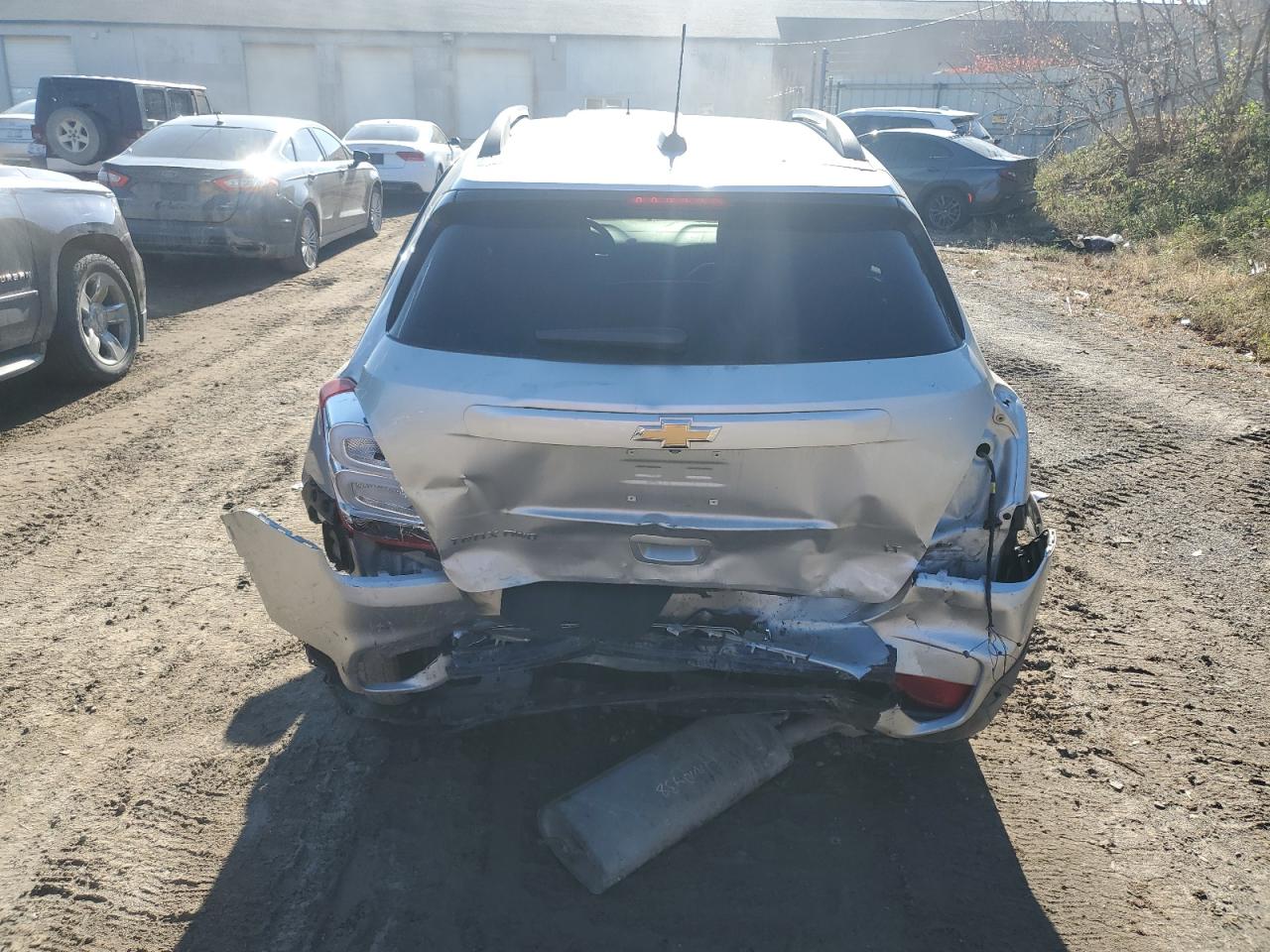 2018 Chevrolet Trax VIN KL7CJPSBXJB608273 Copart auction photo, rear end / front end damage thumbnail 6