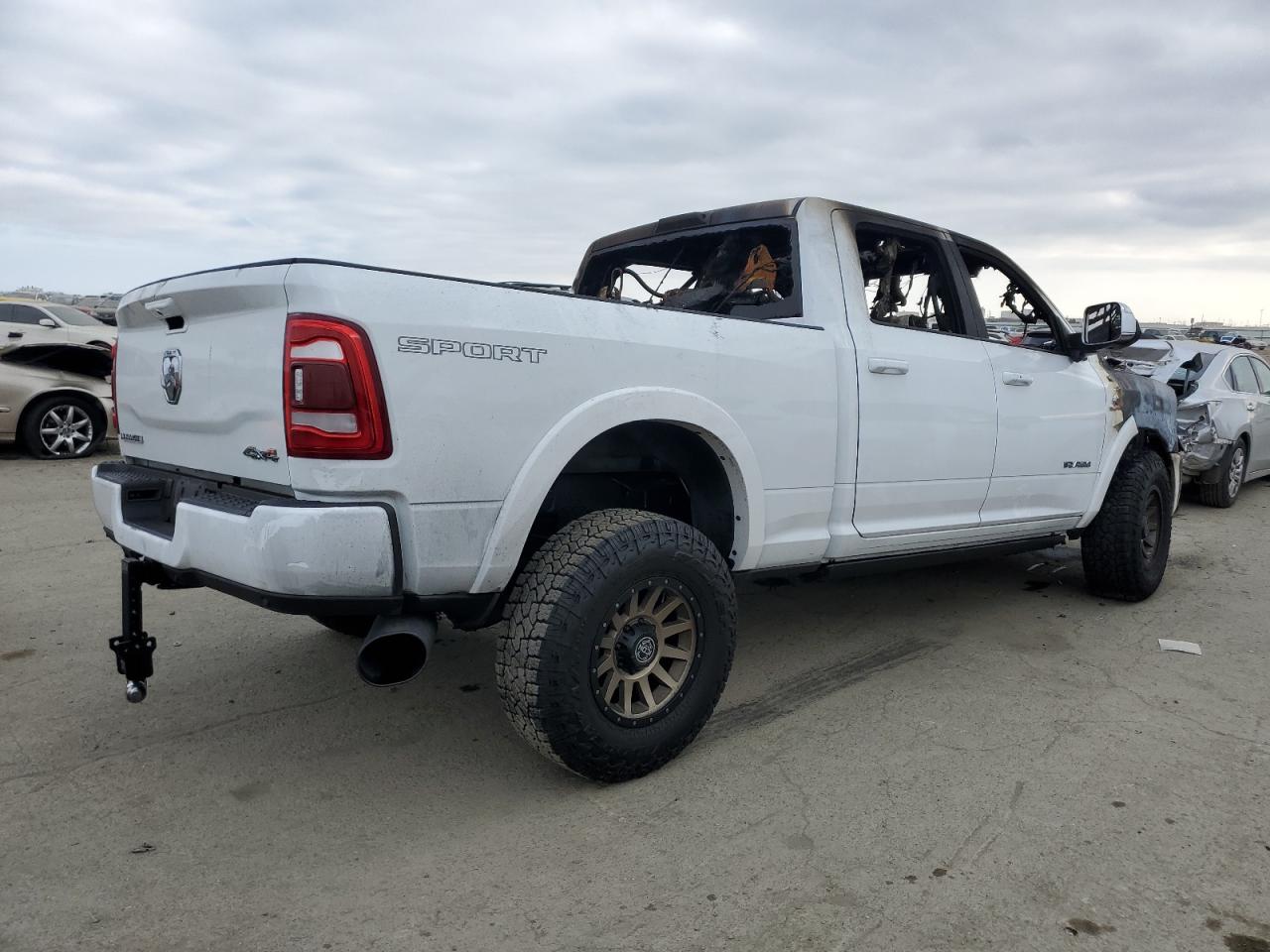 2020 RAM 3500 VIN 3C63R3EL2LG241749 Copart auction photo, burn damage thumbnail 3
