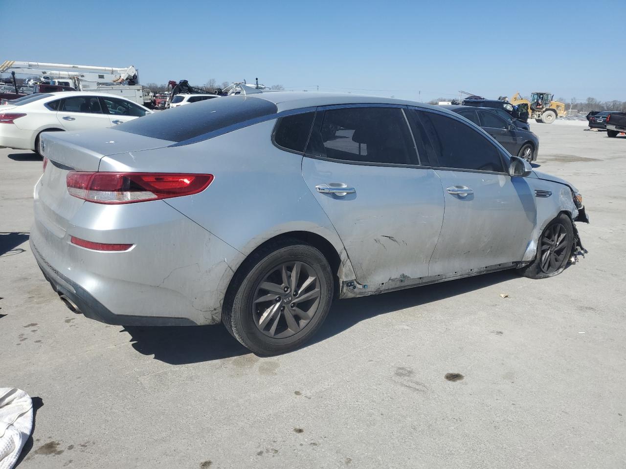 2020 KIA Optima VIN 5XXGT4L33LG428649 Copart auction photo, front end / minor dent/scratches damage thumbnail 3