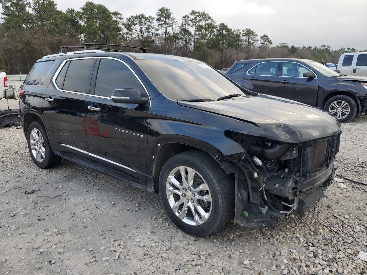 2021 Chevrolet Traverse VIN 1GNERNKW8MJ242651 Copart auction photo, front end / minor dent/scratches damage thumbnail 4