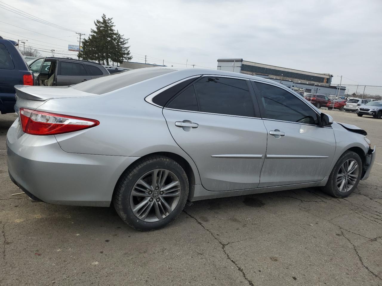2017 Toyota Camry VIN 4T1BF1FK5HU696781 Copart auction photo, front end damage thumbnail 3
