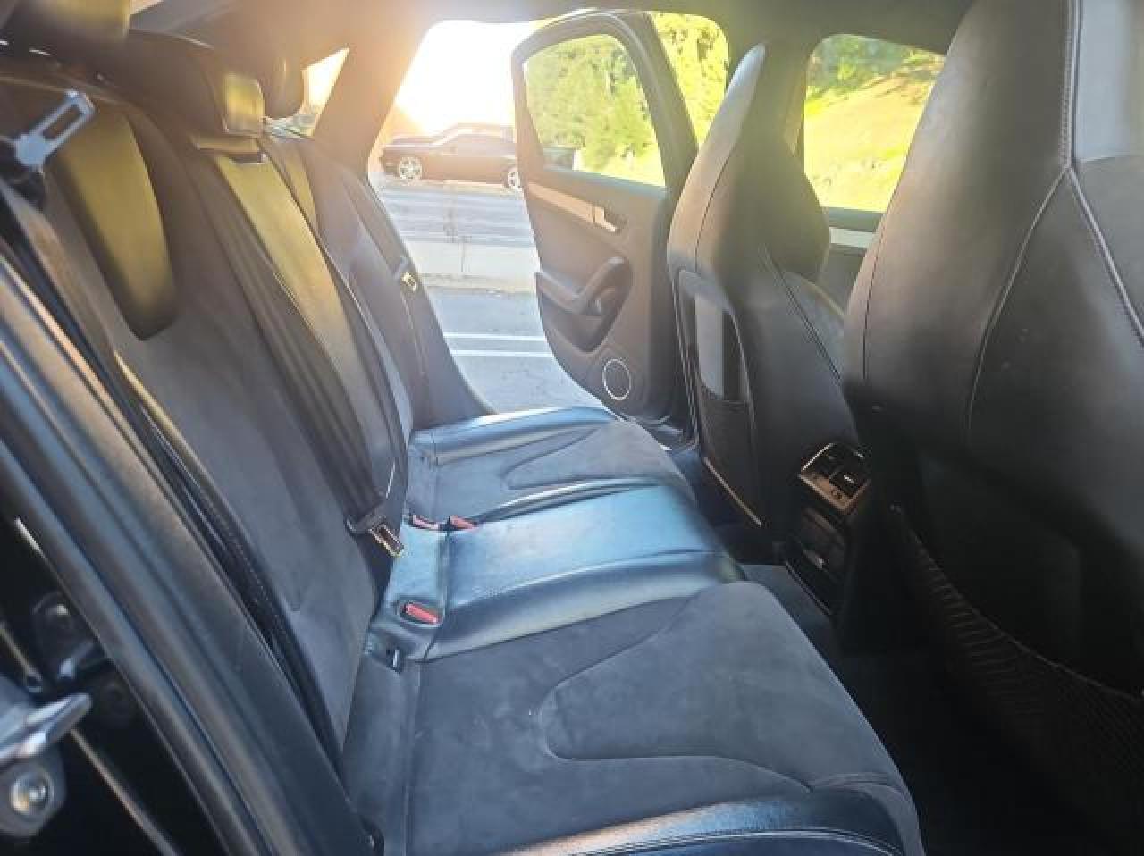 2013 Audi RS4 VIN WAUBGAFL8DA060844 Copart auction photo, normal wear damage thumbnail 6