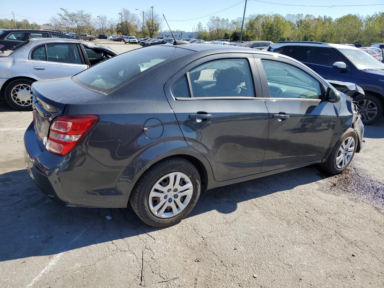 2017 Chevrolet Sonic VIN 1G1JB5SH1H4175014 Copart auction photo, front end / rear end damage thumbnail 3