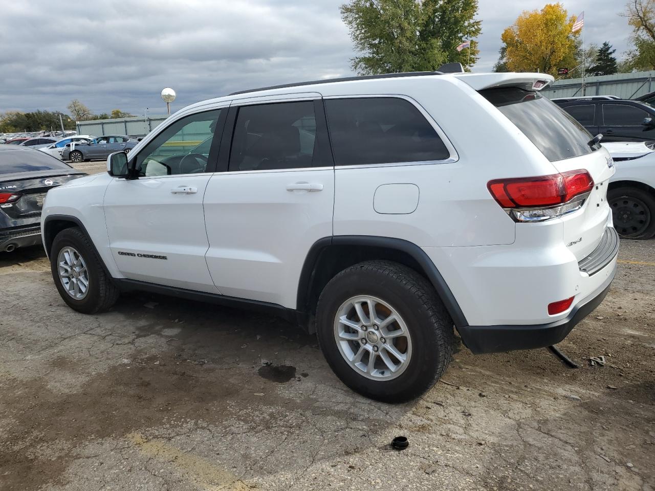 2020 Jeep Grand Cherokee VIN 1C4RJFAG8LC366942 Copart auction photo, front end / side damage thumbnail 2