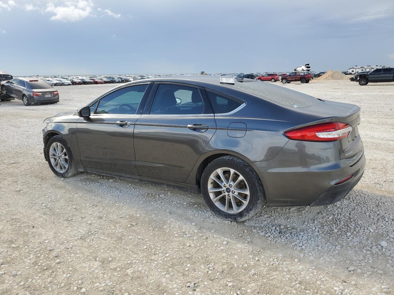 2020 Ford Fusion VIN 3FA6P0HD6LR126094 Copart auction photo, front end damage thumbnail 2