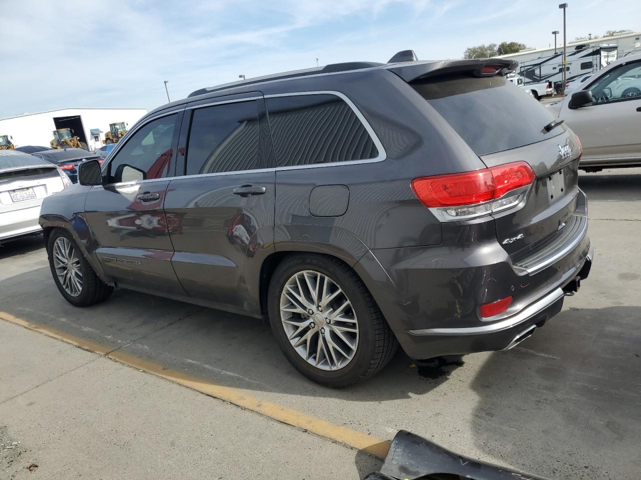 2017 Jeep Grand Cherokee VIN 1C4RJFJT7HC761585 Copart auction photo, front end damage thumbnail 2